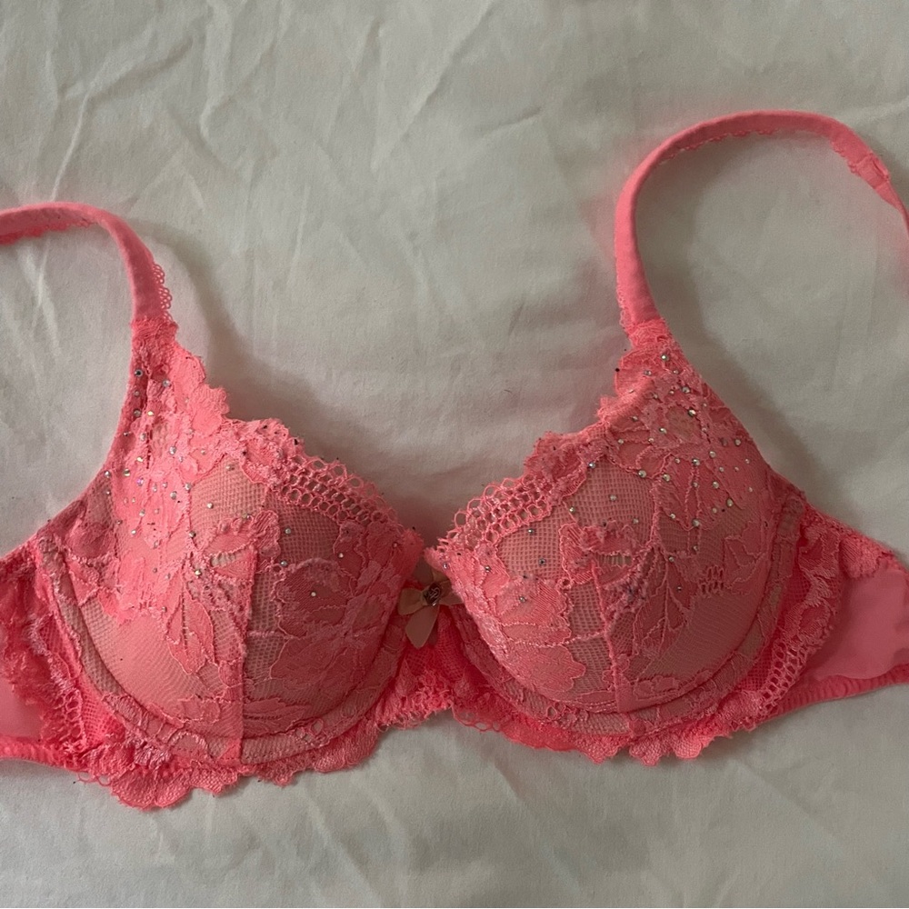 Victoria’s Secret Pink Lace Bra